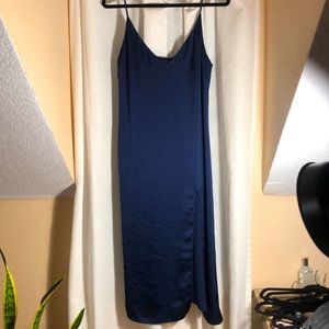 NWOT Aritzia Wilfred Slip Dress